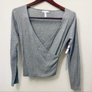 Leith cross body long sleeves sweater size S